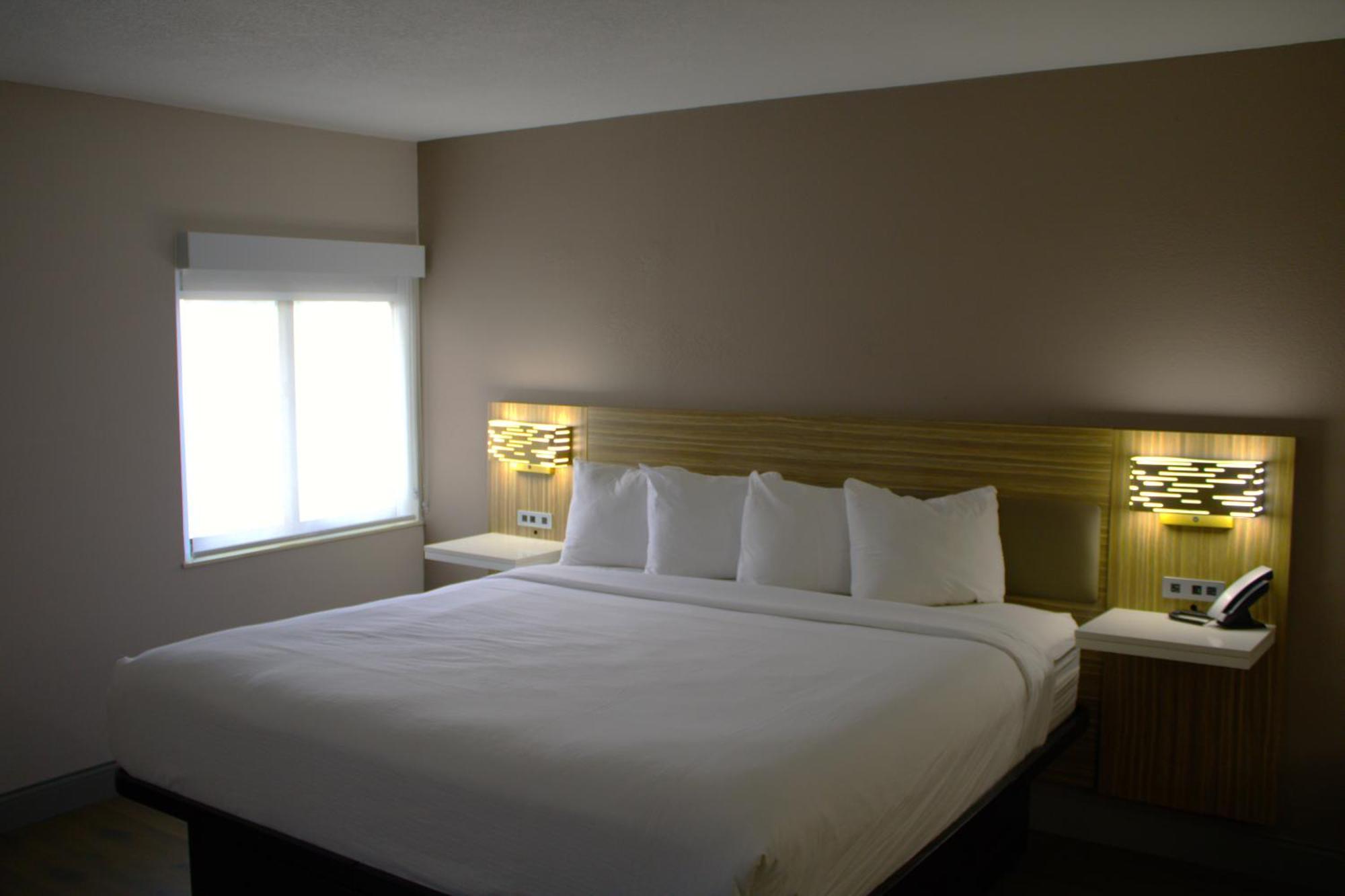 Baymont Inn & Suites By Wyndham San Marcos Zewnętrze zdjęcie